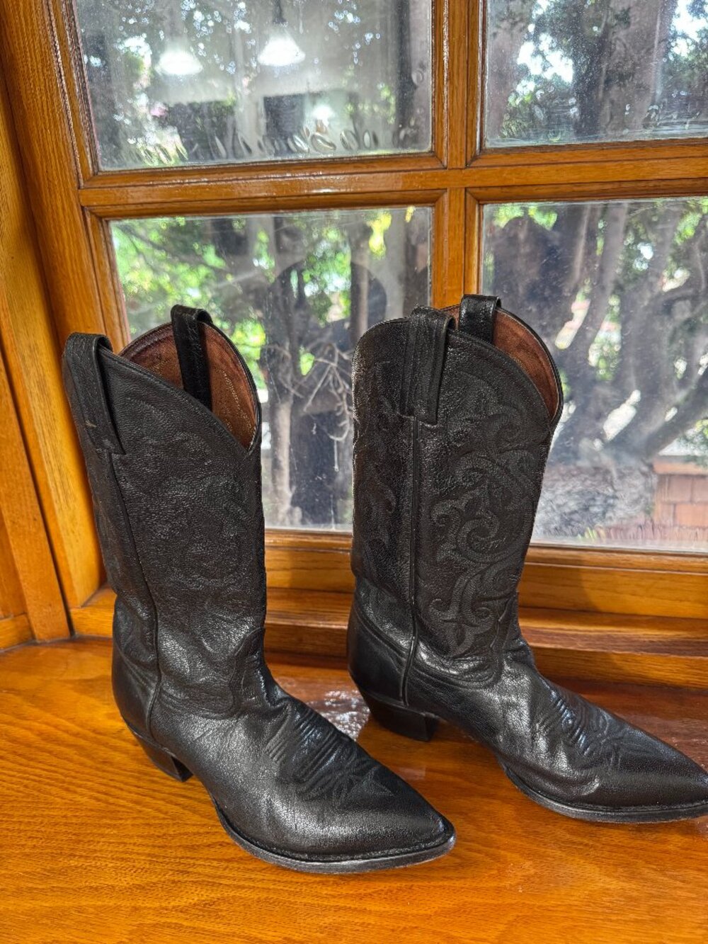 Western LeatherBoots, Black 7.5M, Fleur de lis embossed